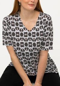 Ulla Popken Camiseta estampada - white