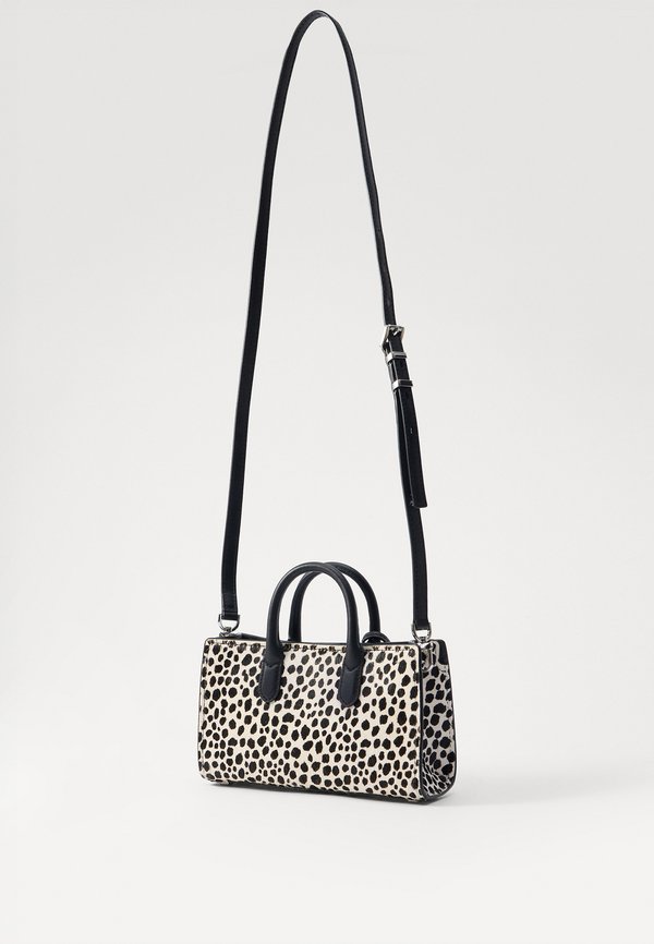 SCARLETT BODY - Handbag3