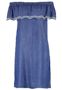 Vestido azul sin hombros con escote fruncido elástico y ribete blanco bordado con forma de concha a lo largo del borde superior.
