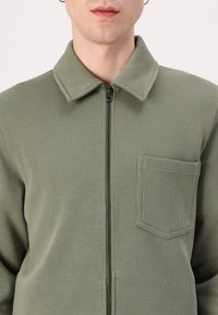 Samsøe Samsøe HANNES FULL ZIP - Kardiganas - four leaf clover