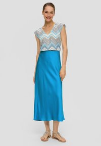 s.Oliver BLACK LABEL MIT DOBBY-STRUKTUR - A-Linien-Rock - azurblau