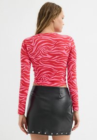 INSIDE EFECTO - Minifalda - black