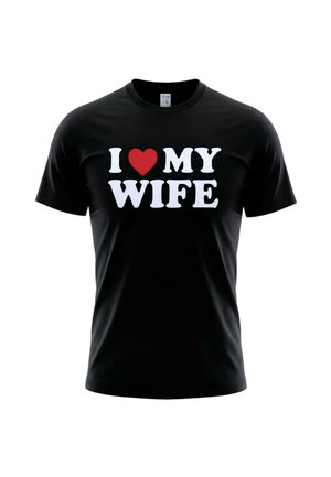 Czarna koszulka z białym napisem "I", czerwonym symbolem serca oraz napisem "MY WIFE" na przodzie.
