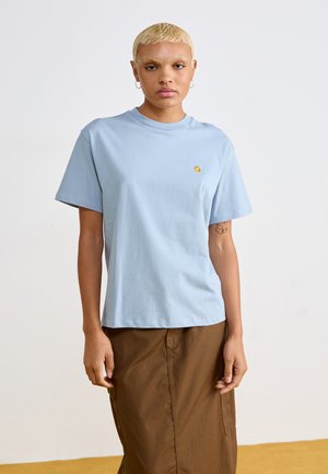 CHASE - Lihtne T-särk - frosted blue/gold