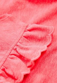 Next SCALLOP-REGULAR FIT - Tričko s potlačou - coral pink