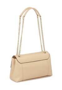 Bežna umetna usnjena torba s strukturirano obliko, verigo in usnjenima dvojima ročaji ter zgornjim flap zapiranjem. Ima čiste šive in minimalne okraske.