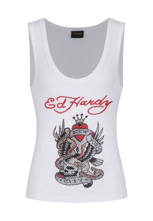 Hvid tanktop med et iøjnefaldende farverigt rhinestone-design med teksten "Ed Hardy" i rødt over et tatoveringsstil grafik af en slange og et kranium.