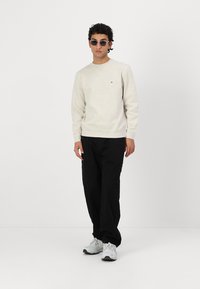 Thumbnail Image 2