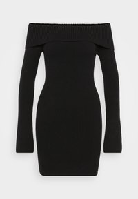 Kijelölve, SOLID BLACK