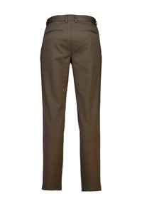 Braune Hose mit glatter Stoffstruktur, schmal zulaufendem Bein, zwei Gesäßtaschen und einem Bund mit Gürtelschlaufen.