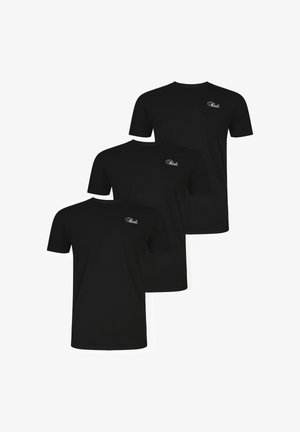 Tre magliette nere a maniche corte, semplici, con un piccolo logo bianco in corsivo sul petto a sinistra, esposte su uno sfondo bianco.