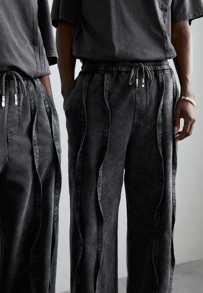 Feng Chen Wang SEAMING UNISEX - Tréningruha alsók - gray
