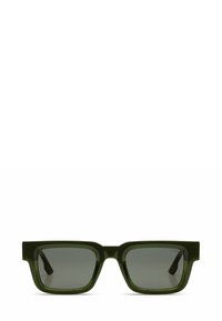 Groene plastic zonnebril met vierkante montuur, donkere glazen en een brede neusbrug. Het ontwerp heeft een glanzende afwerking en rechte armen.