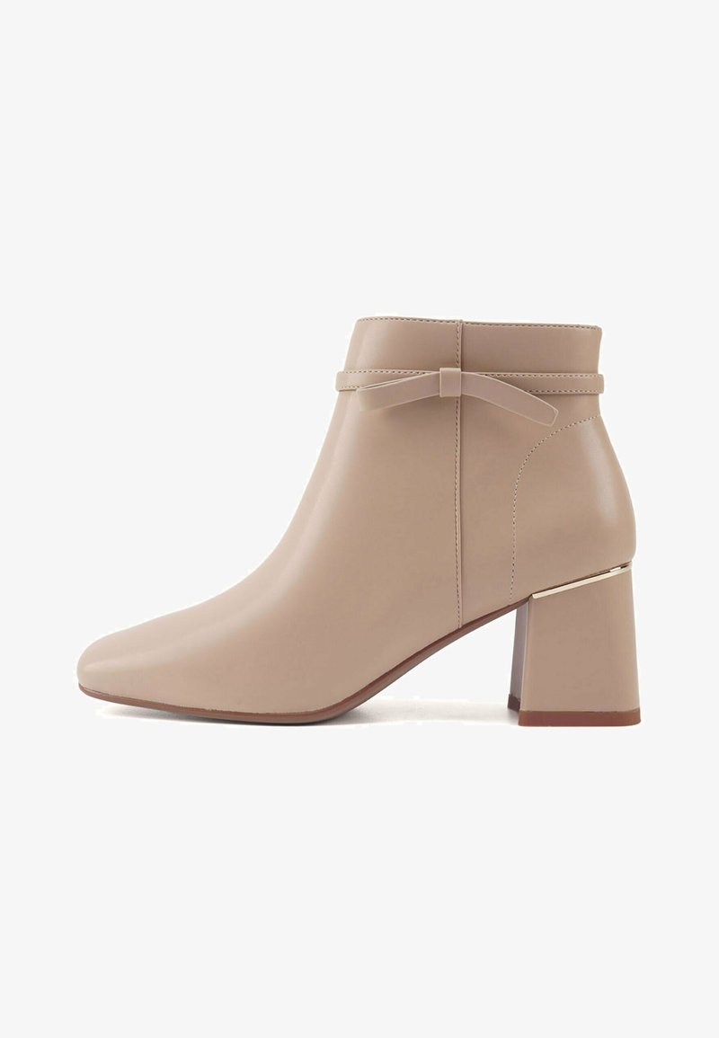 Nine West BILLINA wielbłądzi