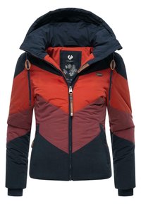 Geacă puffer color-blocked în roșu și bleumarin, cu glugă. Are un fermoar, șnururi și o etichetă decorativă interioară. Secțiuni din țesătură texturată.