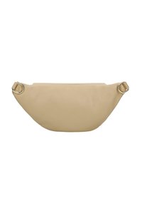 Borsa a tracolla in pelle beige con un corpo curvo e morbido. Presenta anelli metallici sui lati per il fissaggio della tracolla e una texture liscia.
