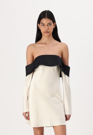 Long-Sleeve Off-The-Shoulder Satin Mini Dress - Koktailové šaty/večierkové šaty - birch/black beauty