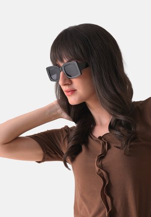 SAIGE - Sunglasses - black