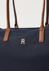 Tommy Hilfiger POPETTE - Velká kabelka - space blue