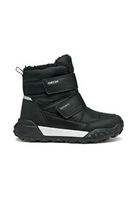 Bota de invierno negra con suela de goma gruesa, dos correas de Velcro etiquetadas como Geox y Amphibiox, y forro de felpa en la zona del tobillo.