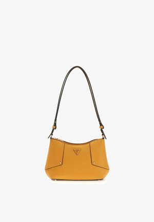 Sac à bandoulière en cuir jaune moutarde avec longue sangle noire, plaque logo triangulaire à l'avant et fermeture supérieure zippée.