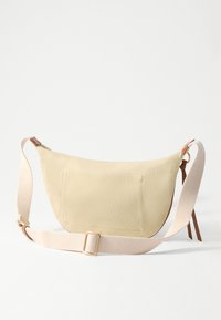 Vanessa Bruno BANANE - Riñonera - tilleul/blanc