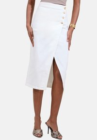 Unselected, white