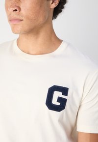 GANT GRAPHIC - Print T-shirt - cream