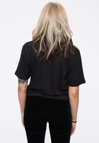 Paradiso Clothing AC DC POWER UP BOLT - Print T-shirt - black