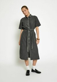 Desires Teksakleit - grey wash