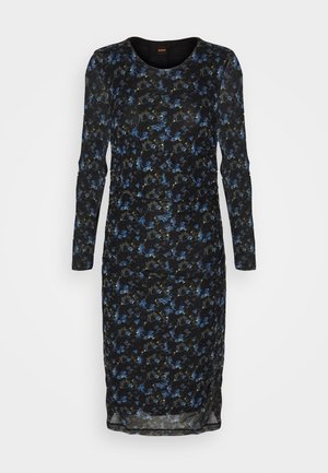 Robe noire ajustée longueur genou avec manches longues et motif floral abstrait bleu-gris.
