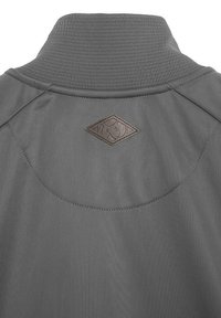 Giacca grigia con colletto alto, caratterizzata da un tessuto testurizzato e un patch a forma di diamante marrone sul retro.