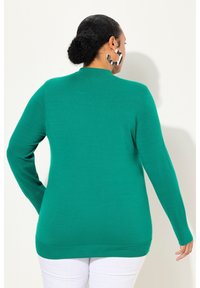 Ulla Popken STEHKRAGEN - Maglione - emerald green