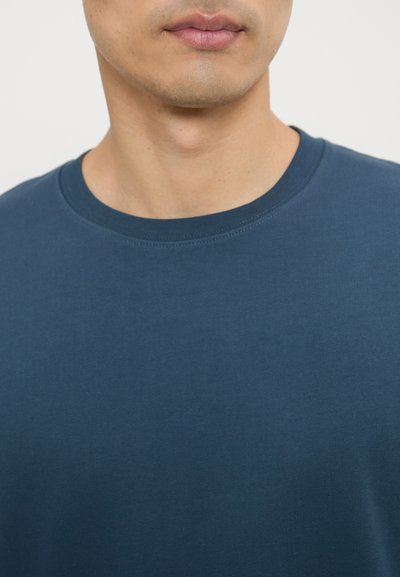 Filippa K HEAVY CREW NECK TEE - Základné tričko - dawn blue