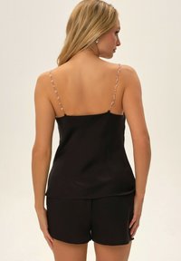 ESOTIQ PF JARILA - Pyjama set - Black