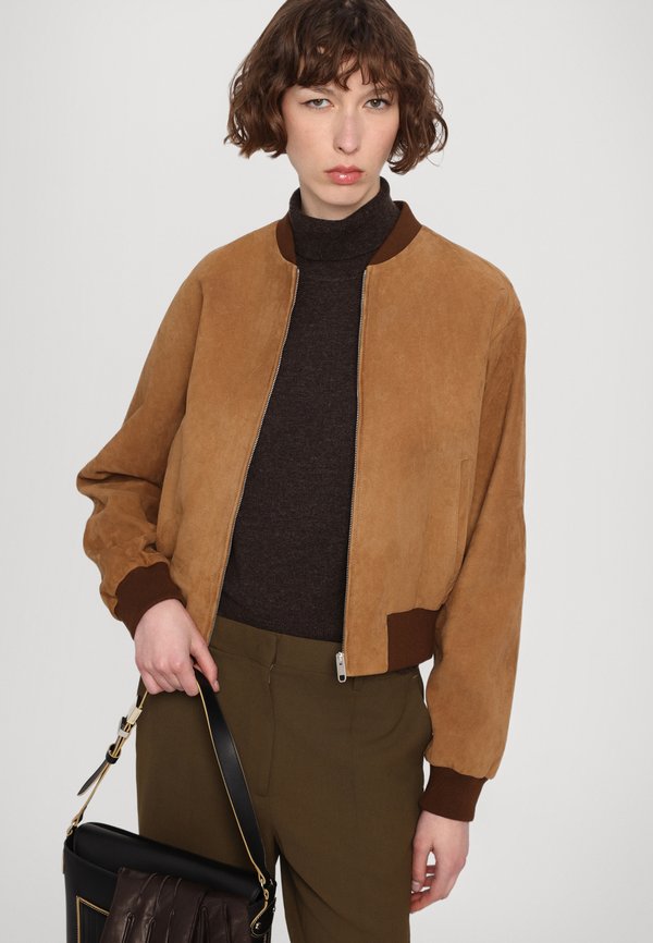 Leather jacket - cowboy3