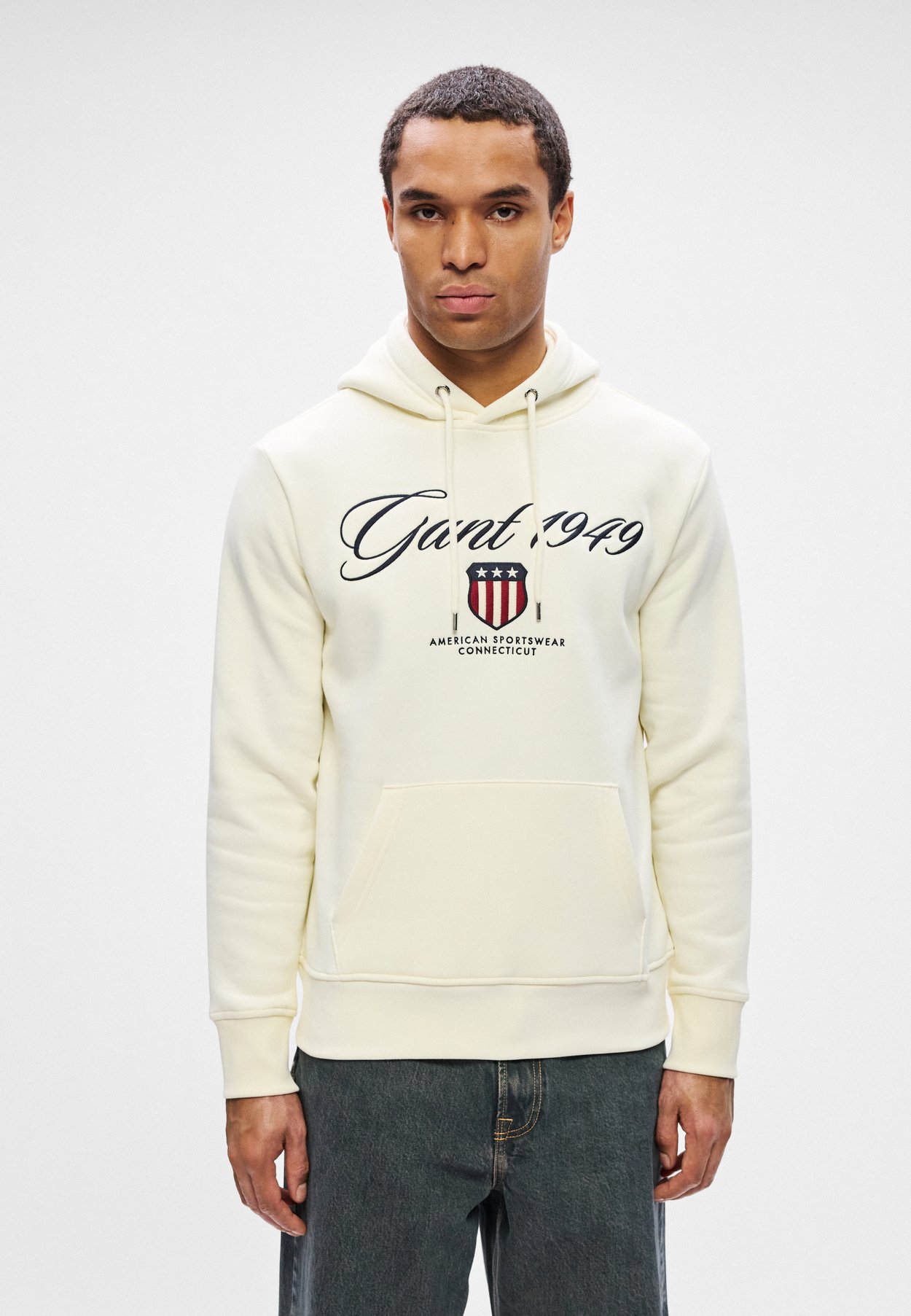 GRAPHIC HOODIE