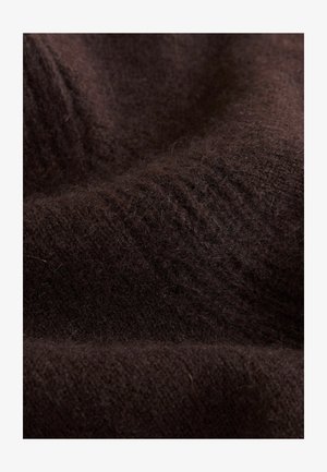 Sötétbarna gyapjú szövet, puha, textúrált felülettel, eltérő kötési és szövési mintákkal, amely kellemes, otthonos megjelenést kölcsönöz.