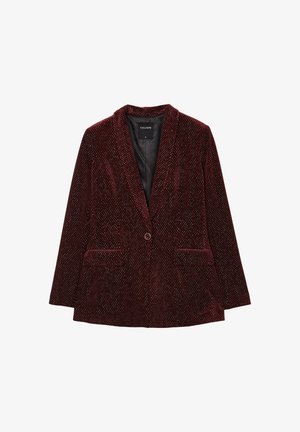Blazer en velours bordeaux avec col cranté, fermeture à un bouton, et deux poches avant ; présente une surface texturée et scintillante.