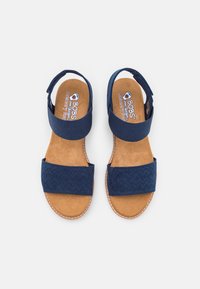 Skechers DESERT KISS - Sandály na klínu - navy