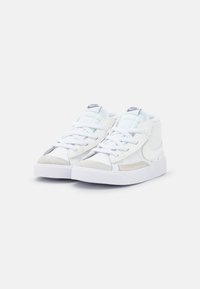 Nike Sportswear BLAZER MID '77 UNISEX - Sapatilhas de cano alto - summit white/clear/light orewood brown/white