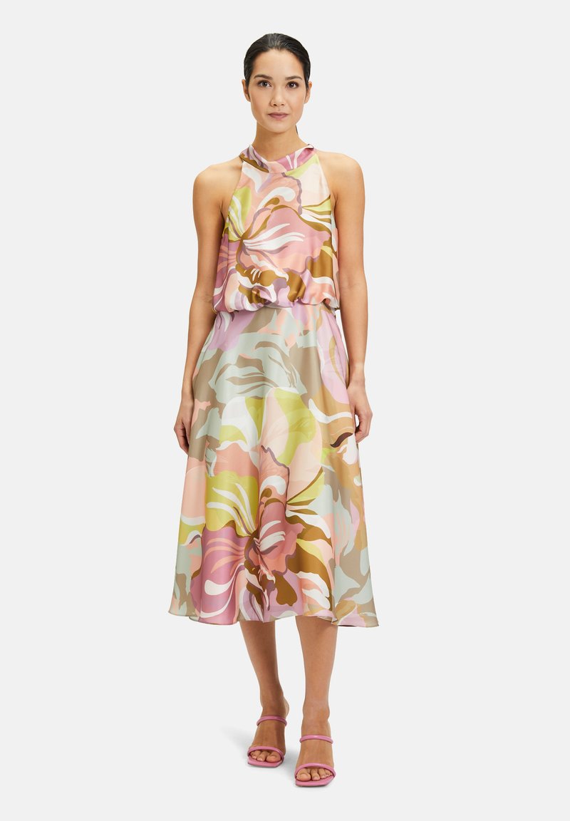 Vera Mont MIT STEHKRAGEN - Vestito elegante - camel rosé