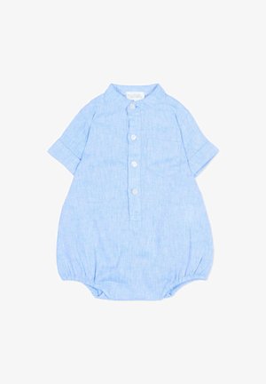 Lichtblauwe baby romper met korte mouwen, knoopsluiting aan de voorkant, elastische beenopeningen en een klein borstzakje.
