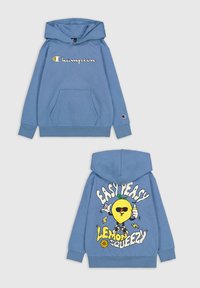 Felpa blu chiaro realizzata in tessuto misto cotone, dotata di una tasca anteriore a marsupio, cappuccio ampio e una grafica giocosa di un limone sul retro.