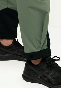 Ulla Popken HYPRAR MULTIFUNCTIONAL DURABLE INSET TREKKING - Broek - olive