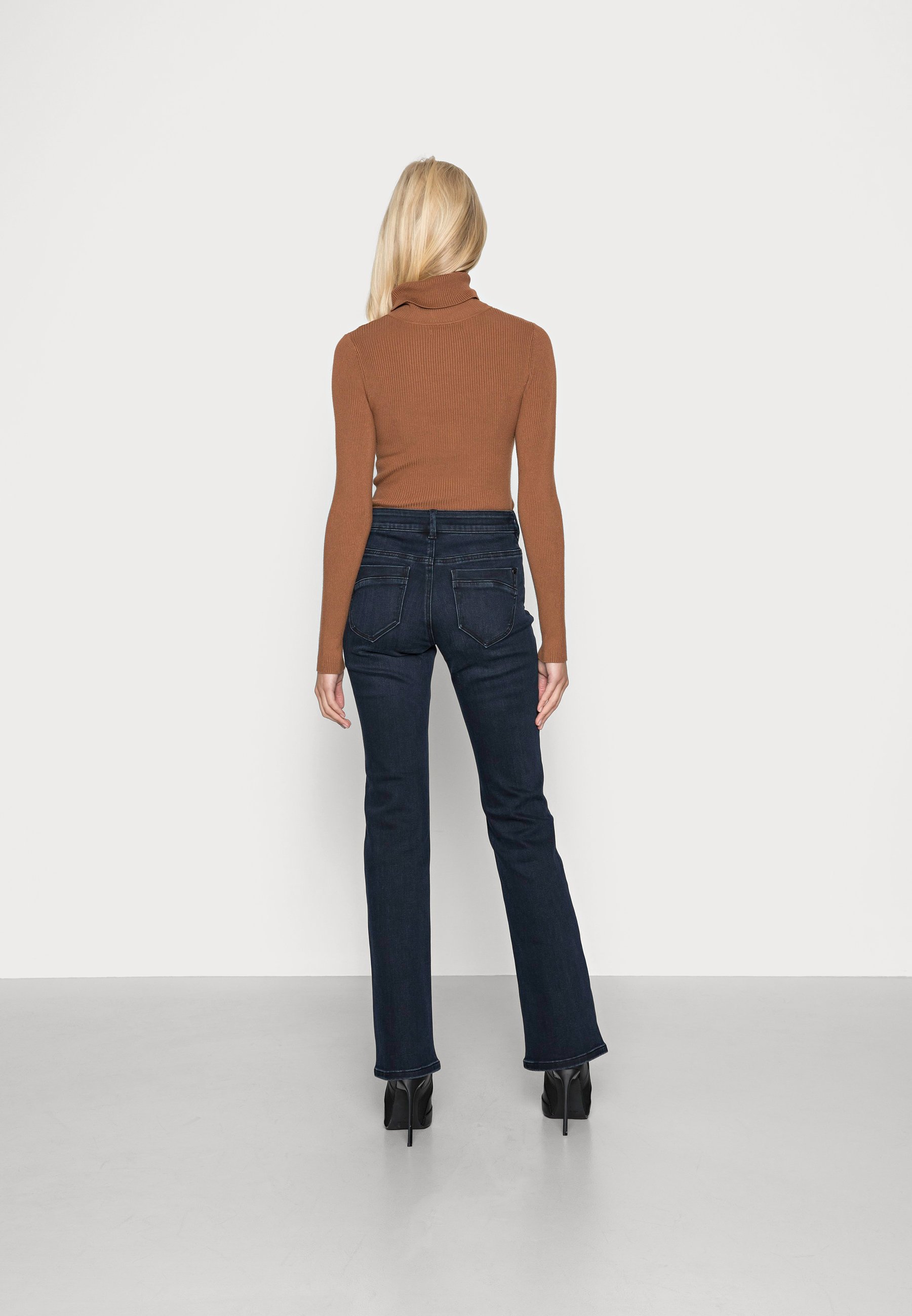 TOM TAILOR ALEXA NARROWBOOTCUT 