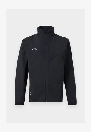 Čierna bunda so zipsom s vysokým golierom, dlhými rukávmi s elastickými manžetami a malým bielym logom na ľavej strane hrude.