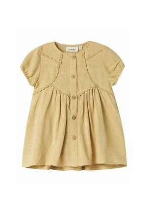 Rumena lanena obleka s kratkimi napihnjenimi rokavi, z gumbi spredaj in dekorativnim šivanjem prek oprsja in ramen.