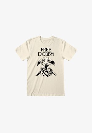 Beige t-shirt med sort skitse af Dobby, hus-elven, og teksten "FRI DOBBY!" ovenover illustration.