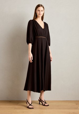 DRESS NILLA - Kjole - black